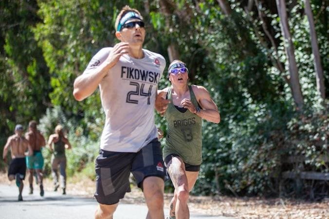 Brent Fikowski y Sam Briggs corriendo en los CrossFit Games 2019