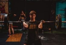 Chico realizando un Cluster en CrossFit