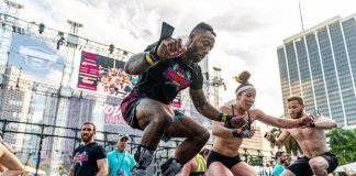 Atletas saltando al cajón en el Wodapalooza 2019