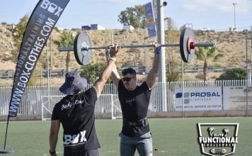 chico realizando snatch en competicion EFC Elite Functional Challenger