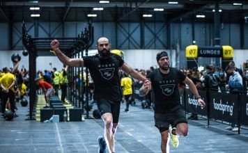 atletas llegando a la meta en hyrox madrid 2021