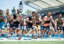 atletas crossfit games realizando endurance wod