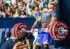 Scott Panchik realizando una cargada en los crossfit games 2019