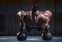 Chico realizando un devil press en CrossFit