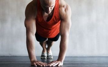 ejercicios de fuerza para hacer en casa: flexiones en diamantes