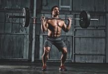 josh bridge realizando un thruster en el wod kalsu