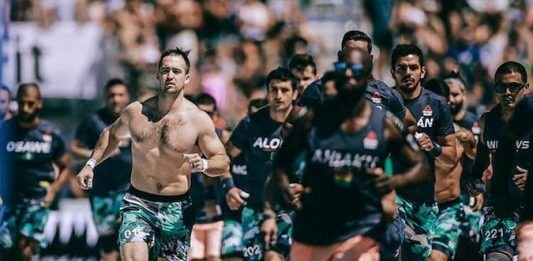 Atletas disputando los Crossfit Games
