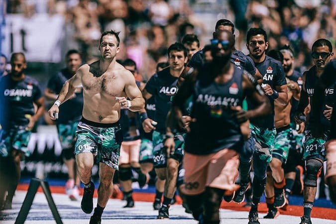 Atletas disputando los Crossfit Games