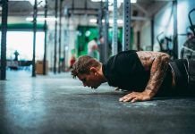 chico realizando el wod zacharry tellier en crossfit invictus